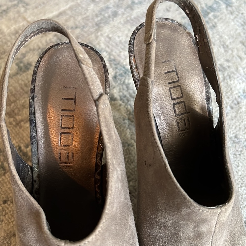 Moda Grey Slingback Heels - Picture 2 of 4